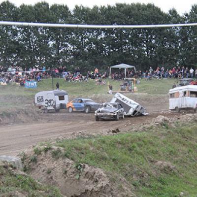 Stockcar Wohnwagenvernichtungsrennen