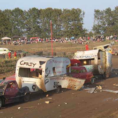 Stockcar Wohnwagenvernichtungsrennen
